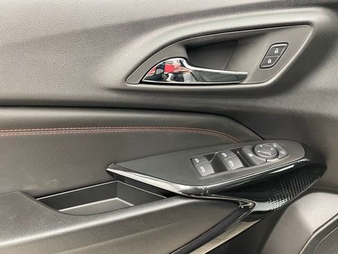 New 2026 Chevrolet Trax RS w/ Sunroof Package image 10