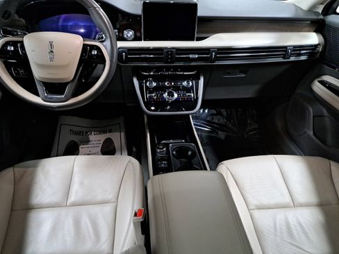 Used 2022 Lincoln Corsair Reserve w/ Equipment Group 201A image 9