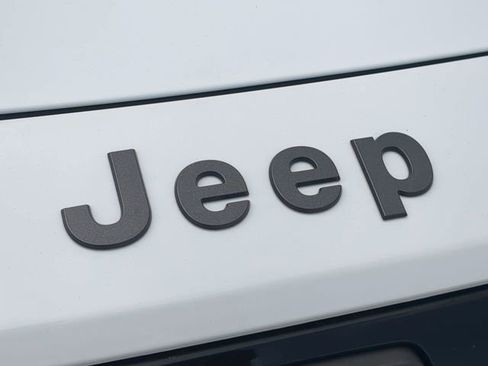 New 2026 Jeep Cherokee Laredo AWD/4WD image 13