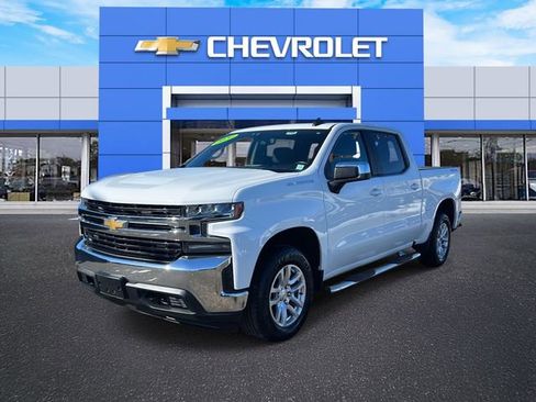 Used 2020 Chevrolet Silverado 1500 LT w/ All-Star Edition image 2