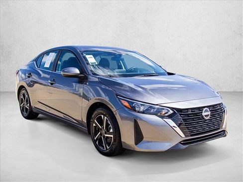 Used 2024 Nissan Sentra SV FWD image 3
