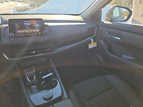 New 2026 Nissan Rogue SV image 18