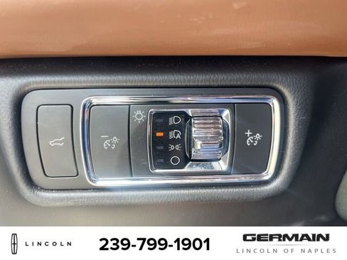 Used 2023 Lincoln Aviator Reserve w/ Equipment Group 201A RWD image 15