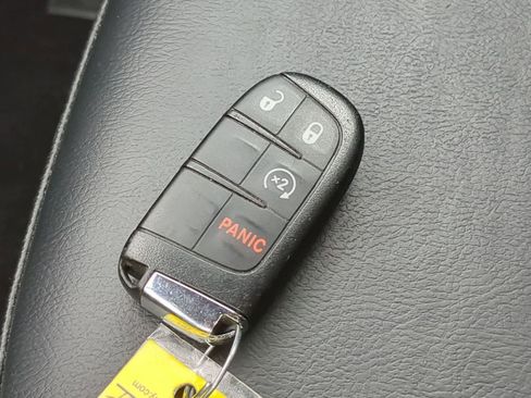Certified 2018 Jeep Compass Limited AWD/4WD image 32