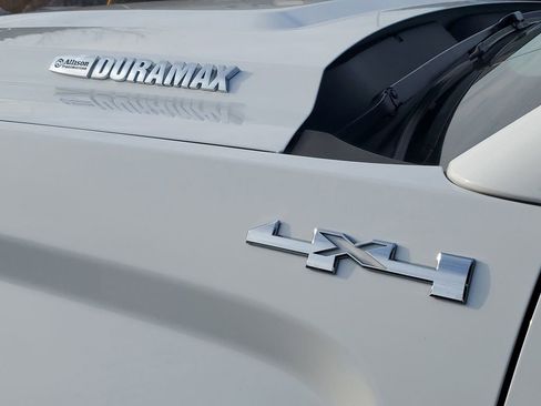 Certified 2018 GMC Sierra 2500 SLT w/ Duramax Plus Package image 36