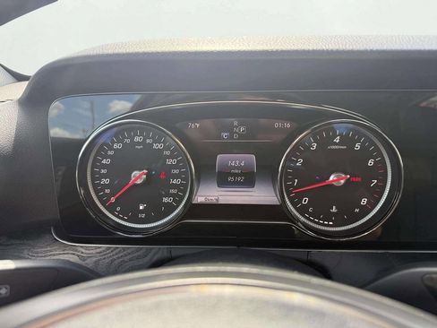 Used 2018 Mercedes-Benz E 300 4MATIC image 17