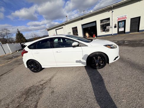 Used 2013 Ford Focus ST image 8