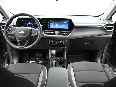 Used 2024 Chevrolet TrailBlazer LS image 20