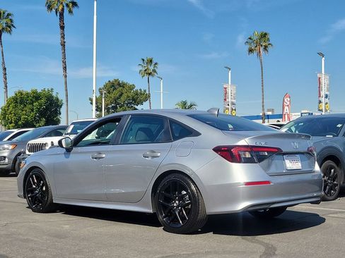 Used 2025 Honda Civic Sport image 2