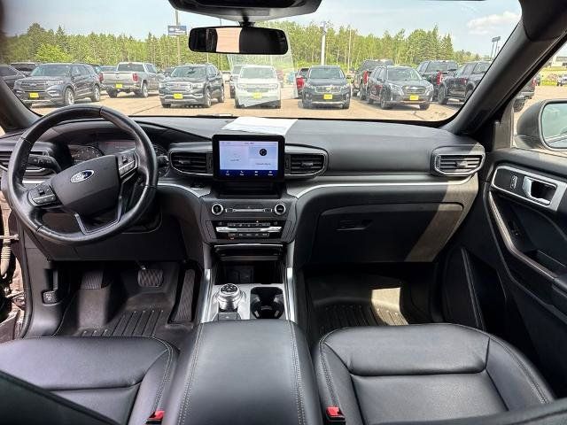 Certified 2020 Ford Explorer XLT w/ Equipment Group 202A AWD/4WD image 15