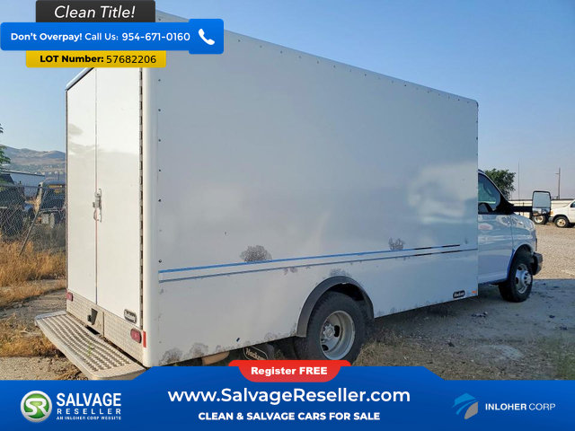 Used 2019 Chevrolet Express 3500 w/ Power Convenience Package RWD image 4