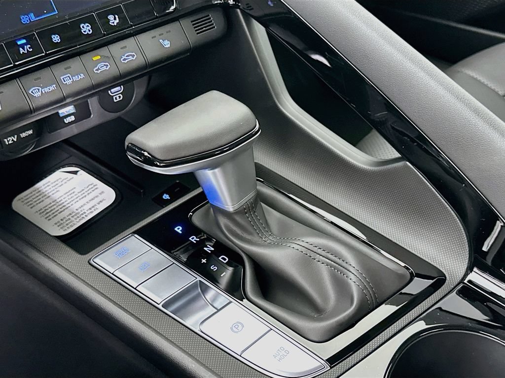 New 2026 Hyundai Elantra Limited FWD image 15
