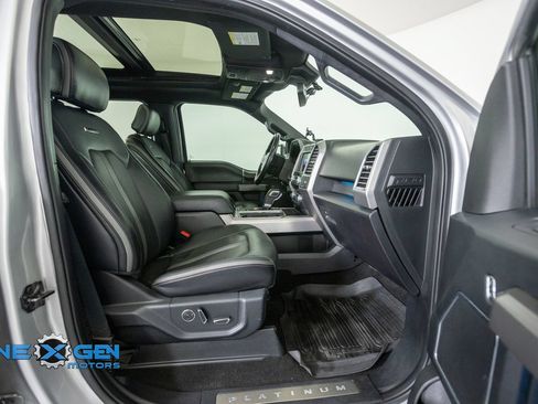 Used 2019 Ford F150 Platinum w/ Equipment Group 701A Luxury AWD/4WD image 46