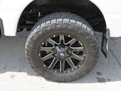 Used 2024 Ford F250 Platinum w/ Tremor Off-Road Package AWD/4WD image 8