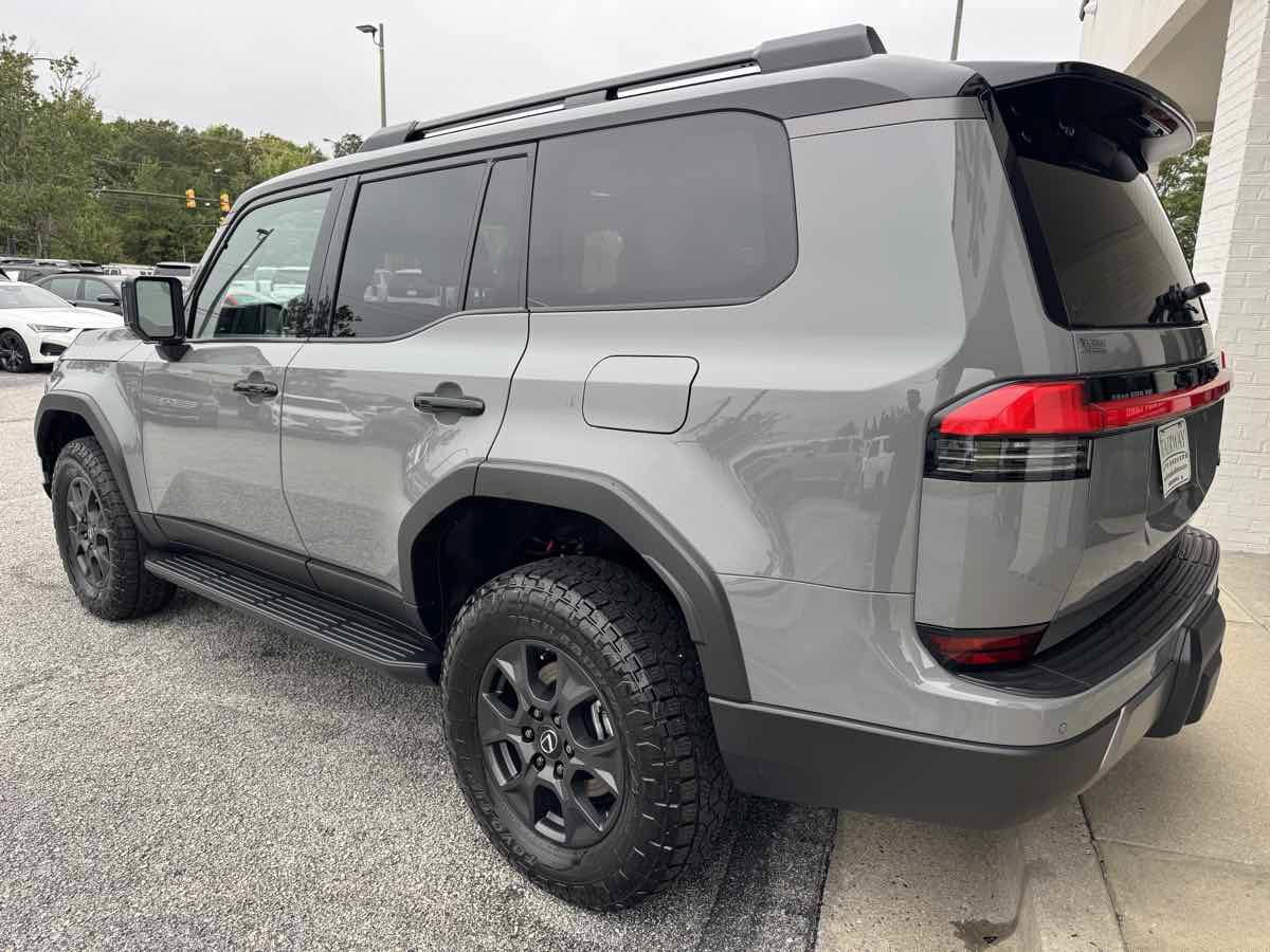 Used 2025 Lexus GX 550 AWD/4WD image 44