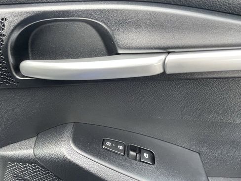 Used 2023 Kia Seltos LX image 14