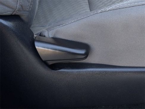 Used 2022 Toyota Tacoma SR w/ SR Convenience Package image 28