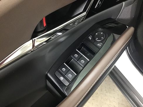 Used 2021 MAZDA CX-30 FWD 2.5 S w/ Premium Package image 32