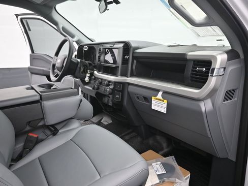 New 2025 Ford F250 XL w/ XL Off-Road Package image 26