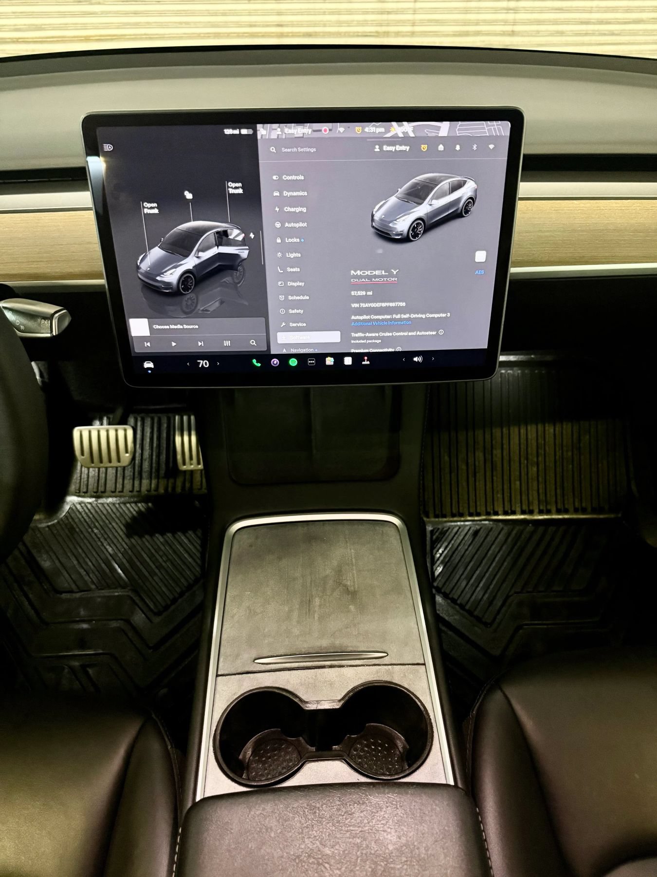 Used 2023 Tesla Model Y Performance AWD/4WD image 13