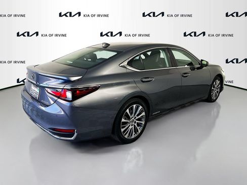 Used 2021 Lexus ES 300h w/ Premium Package FWD image 8