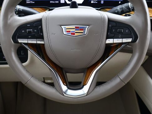 Used 2023 Cadillac Escalade ESV Premium Luxury Platinum w/ Heavy-Duty Trailer Package AWD/4WD image 14