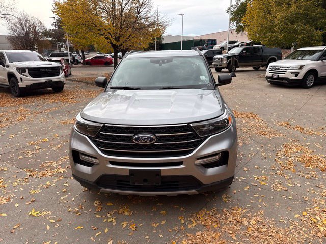 Certified 2024 Ford Explorer XLT w/ Equipment Group 202A AWD/4WD image 4