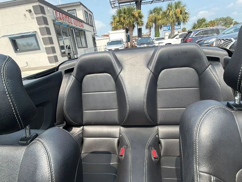 Used 2017 Ford Mustang Premium RWD image 22