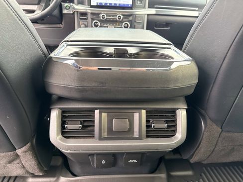 Used 2022 Ford F150 Lariat image 18