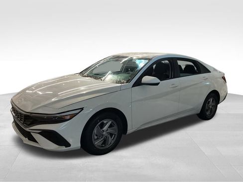 New 2026 Hyundai Elantra SE w/ Cargo Package FWD image 6