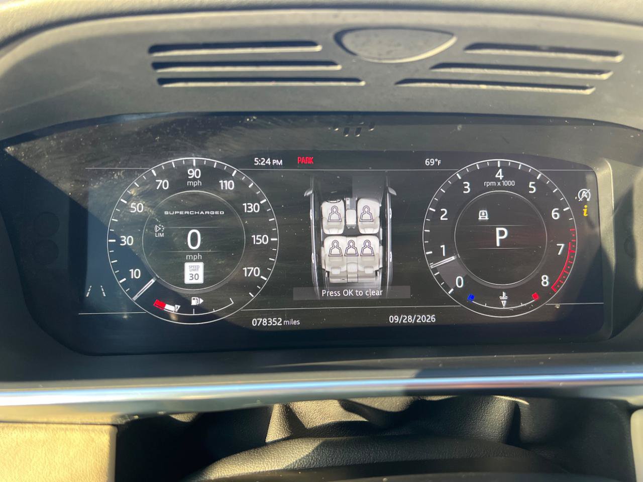 Used 2018 Land Rover Range Rover Supercharged AWD/4WD image 29
