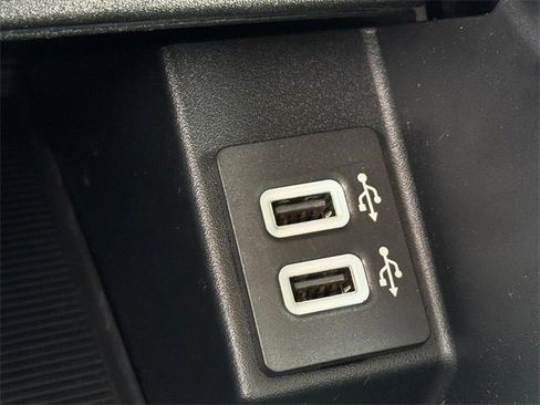 Used 2020 Ford Edge SEL image 26