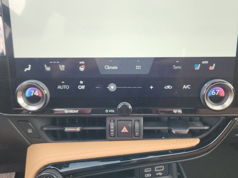 Used 2022 Lexus NX 350 AWD w/ Luxury Package image 12