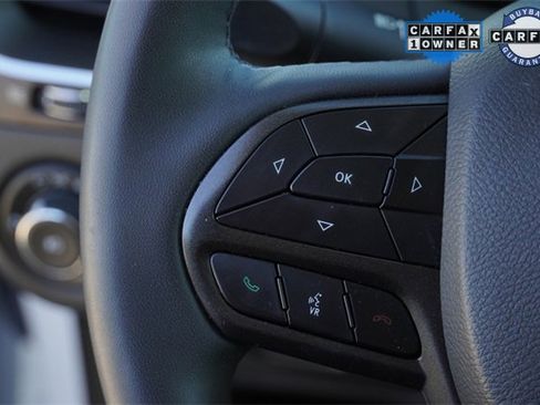 Used 2022 Jeep Cherokee Trailhawk image 32