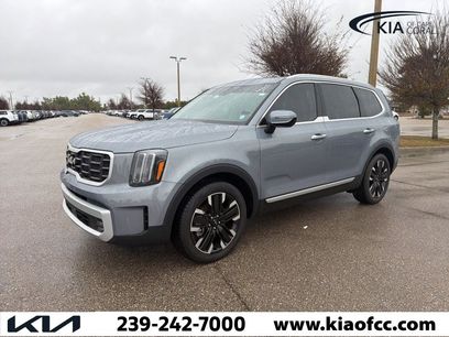 Certified 2025 Kia Telluride SX w/ SX Captain's Chair Package