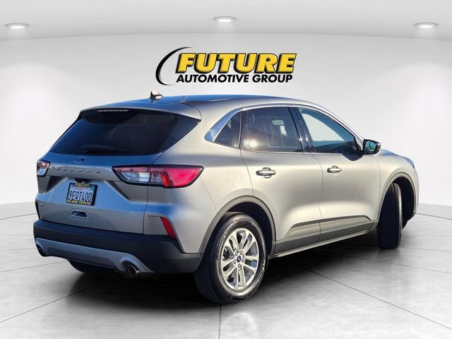 Used 2022 Ford Escape SE w/ Convenience Package FWD image 5