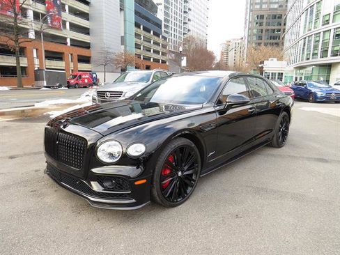Used 2023 Bentley Flying Spur W12 image 1
