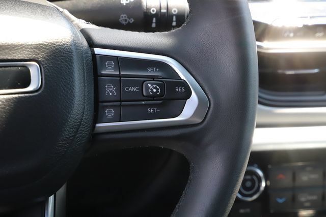 Used 2025 Jeep Compass Limited AWD/4WD image 24