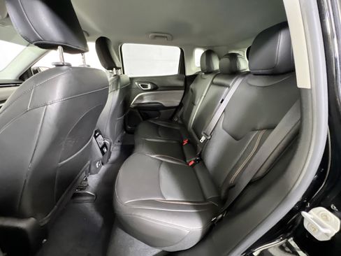 Used 2022 Jeep Compass Latitude AWD/4WD image 23