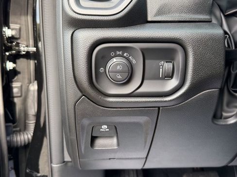 New 2026 RAM 1500 Express RWD image 31