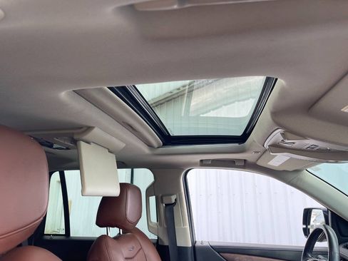 Used 2020 Cadillac Escalade Luxury RWD image 36