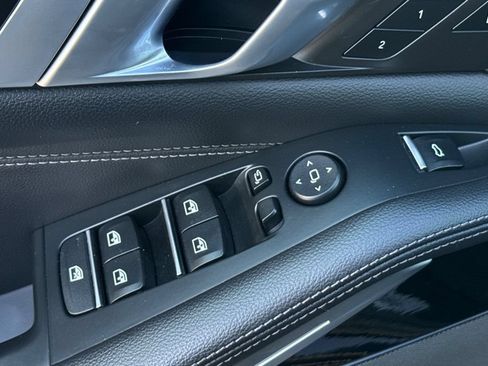 Used 2020 BMW X5 M50i w/ Executive Package AWD/4WD image 11