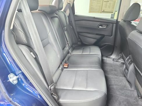 Used 2025 Nissan Rogue SV w/ SV Premium Package FWD image 37