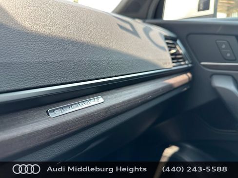 Used 2025 Audi Q5 e Premium Plus w/ Premium Plus Package AWD/4WD image 38