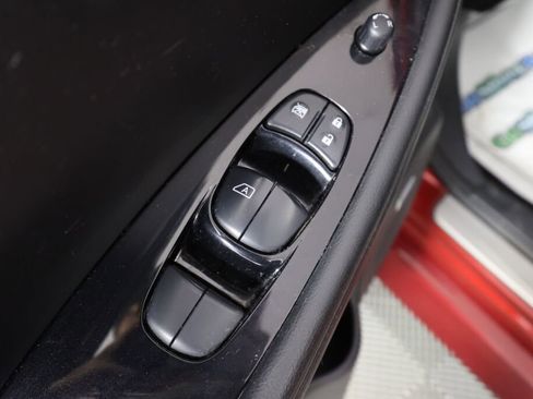 Used 2018 Nissan Leaf SL w/ SL Technology Package image 30