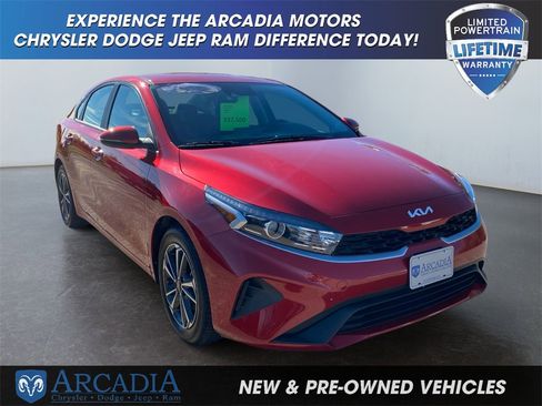 Used 2023 Kia Forte LXS w/ LXS Technology Package image 7