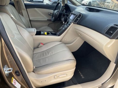 Used 2013 Toyota Venza XLE w/ XLE Premium Pkg image 31