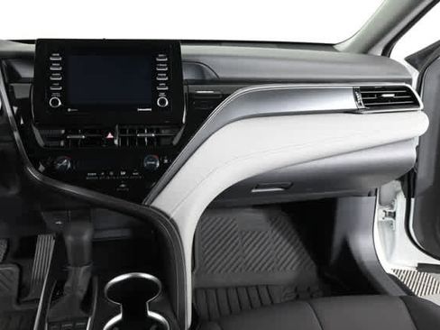 Used 2023 Toyota Camry LE FWD image 13