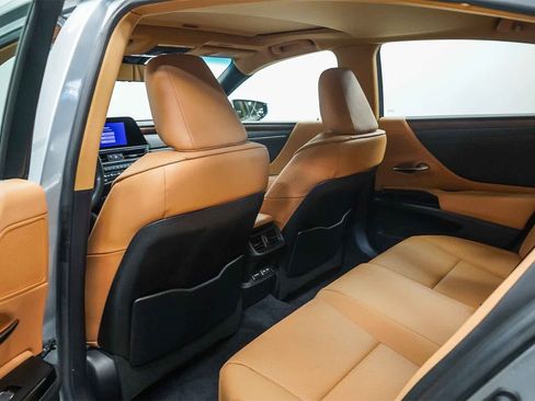 Used 2023 Lexus ES 350 w/ Premium Package image 19