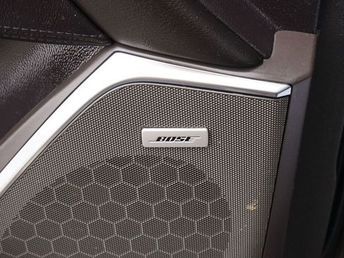 Used 2017 Cadillac Escalade Premium Luxury image 15